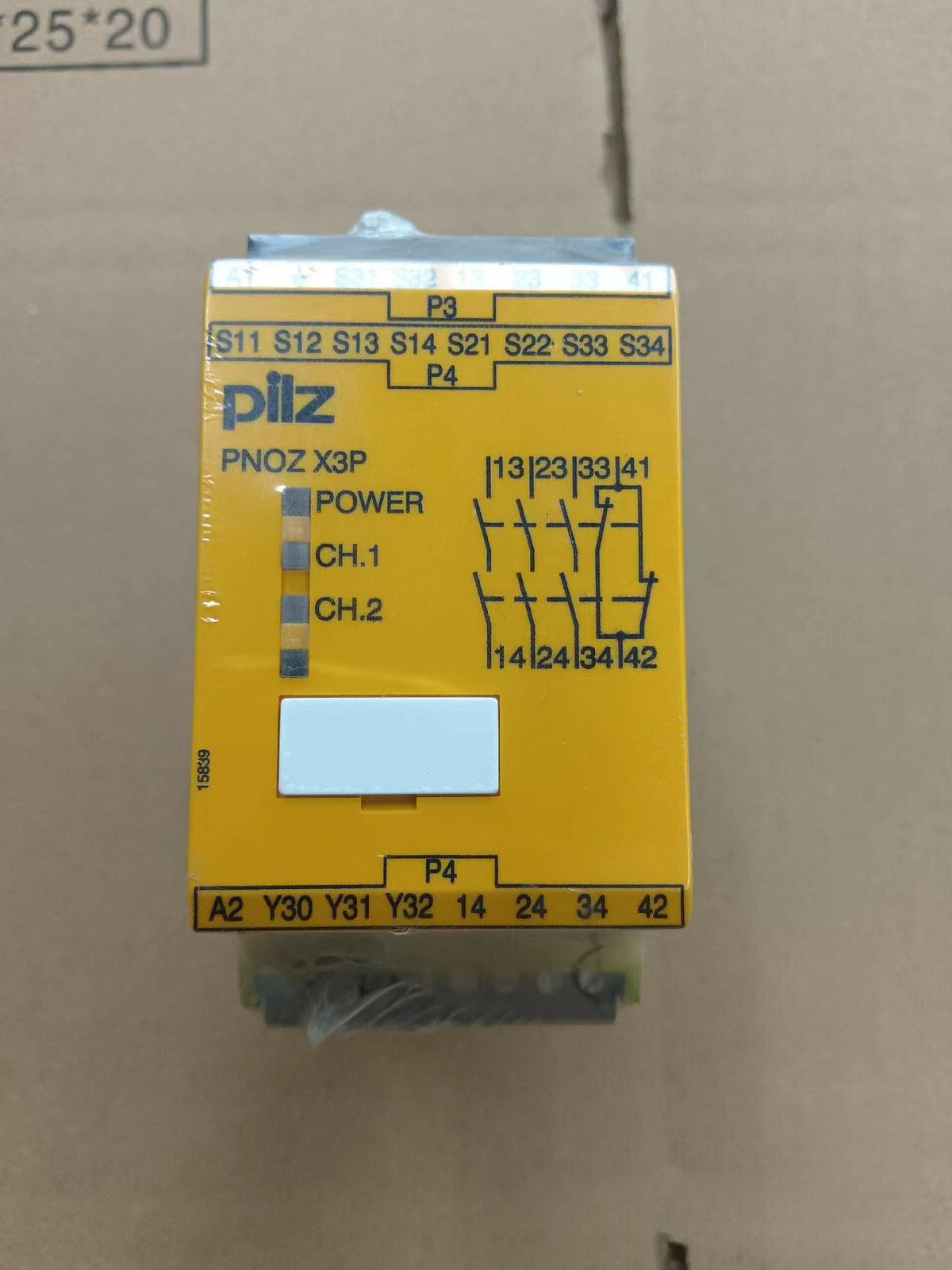 1pcs  PILZ PNOZ X3P 777313 Safety Relay