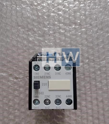 1Pc  SIE-MENS  3TB40 Contactor 3TB402-0XM0 AC220V