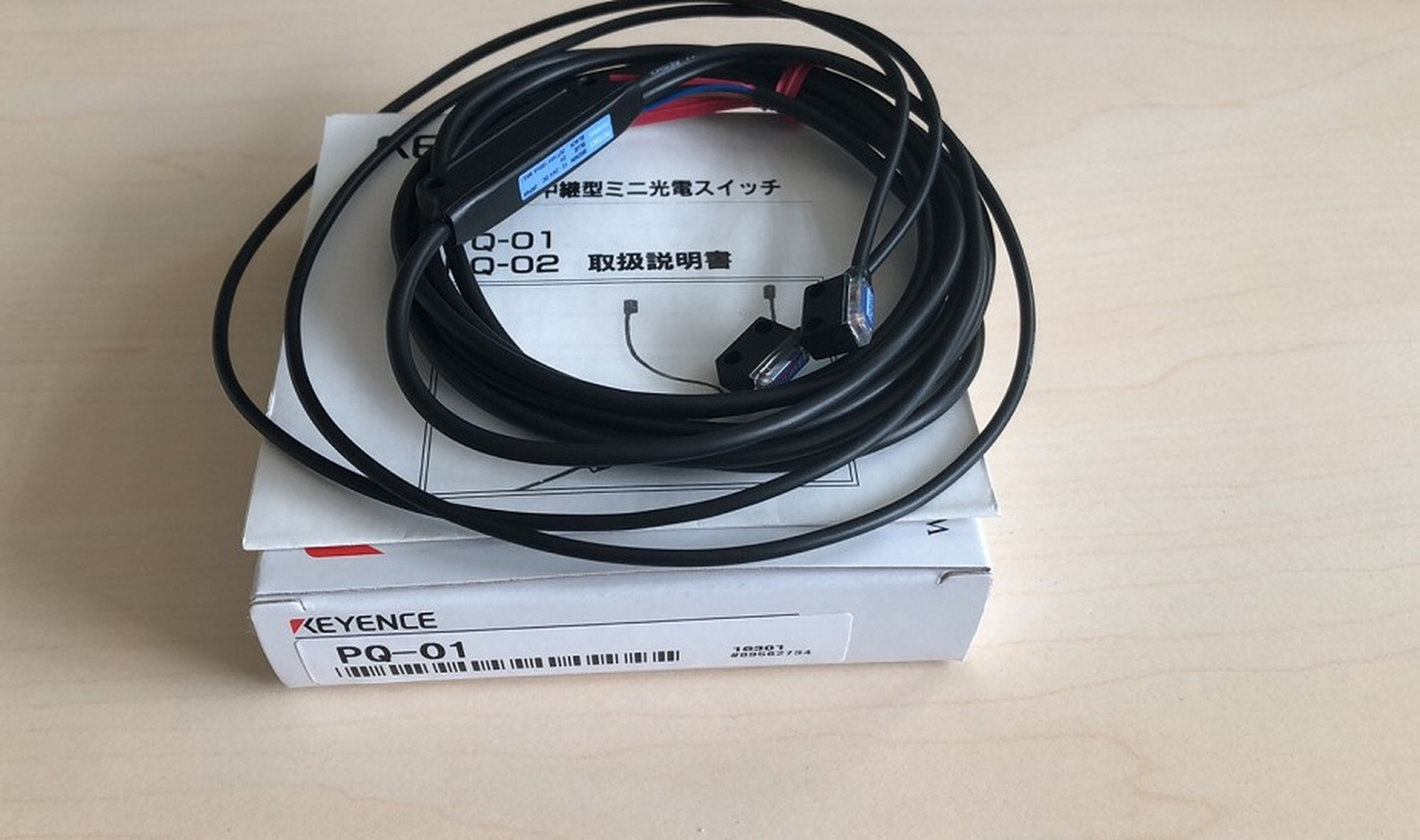 1pcs KEYENCE PQ-01 Photoelectric Sensor