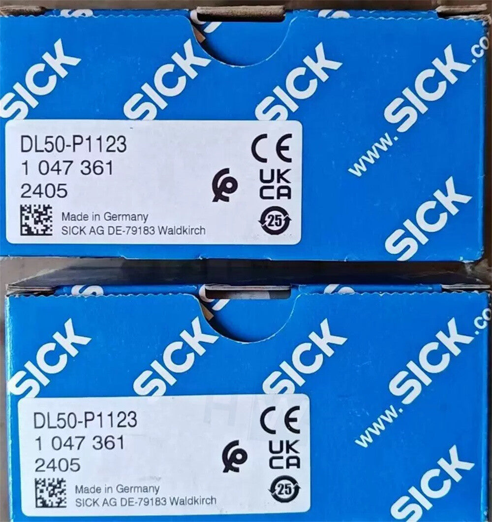 1/Piece  DL50-P1123 1047361 SICK Laser Distance Displacement Sensor