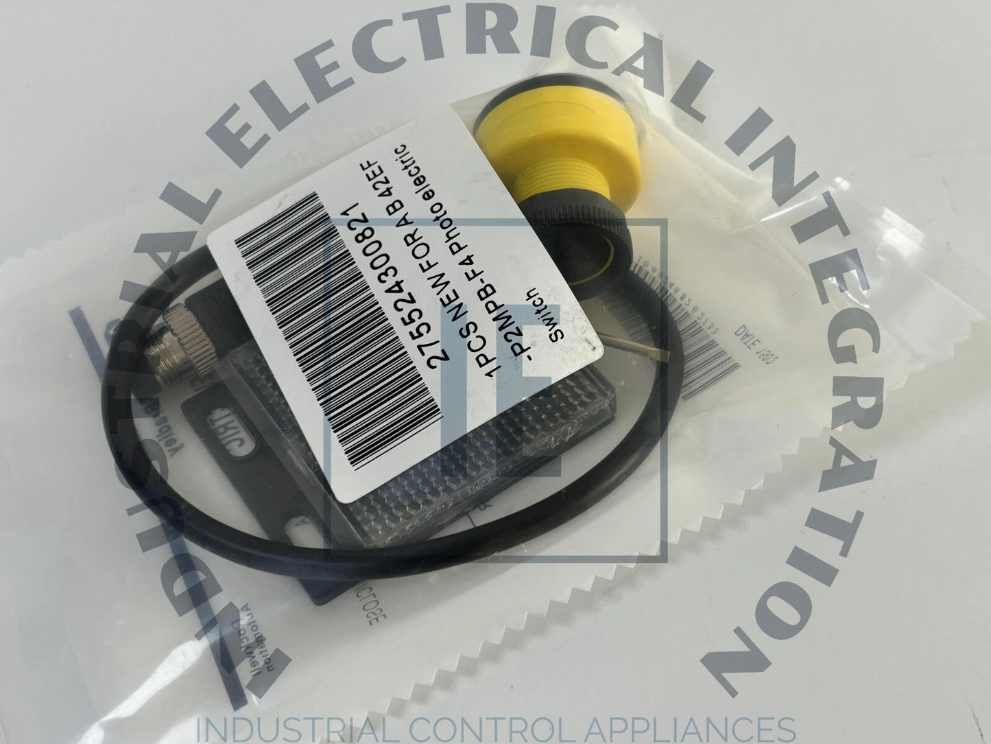 1PCS  For Allen Bradley 42EF-P2MPB-F4 Photoelectric switch  Fast delivery #P