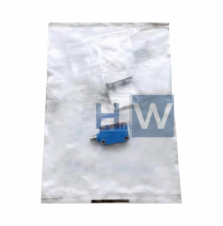 1Pcs  Diffuse Reflection Photoelectric Sensor GTE6-P4211 1051781