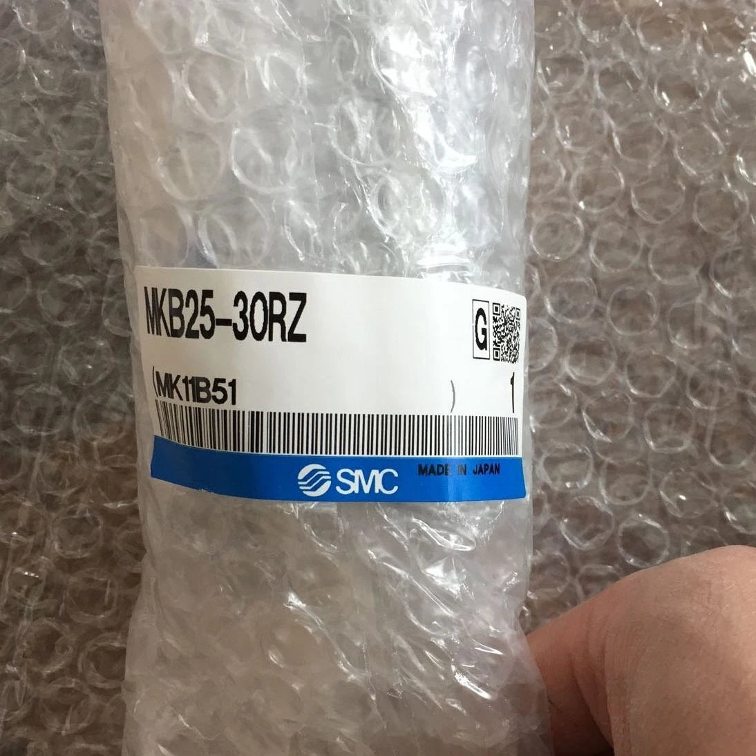 1pc  SMC MKB25-30RZ Rotary clamping cylinder Quality assurance #P