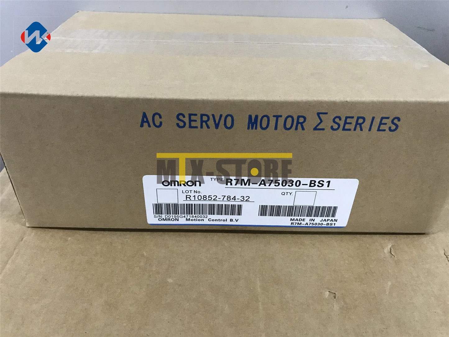 1PCS    servo motor R7M-A75030-BS1 with   Box Omron #P
