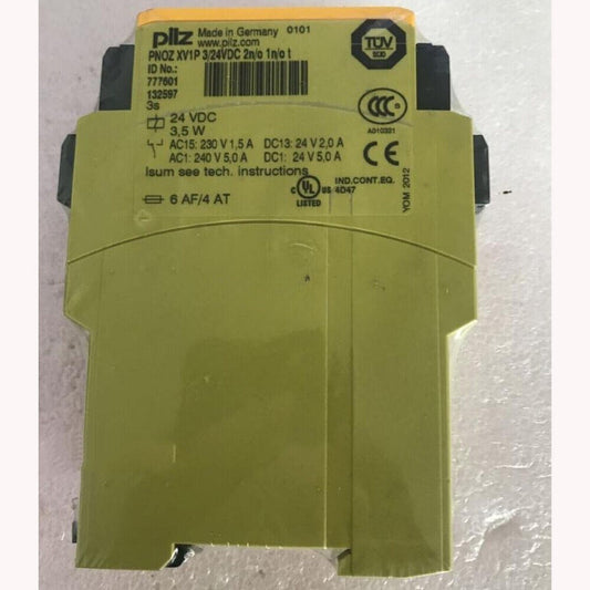 1PC  Pilz safety relay PNOZ XV1P 3/24VDC 2n/o 1n/o t 777601
