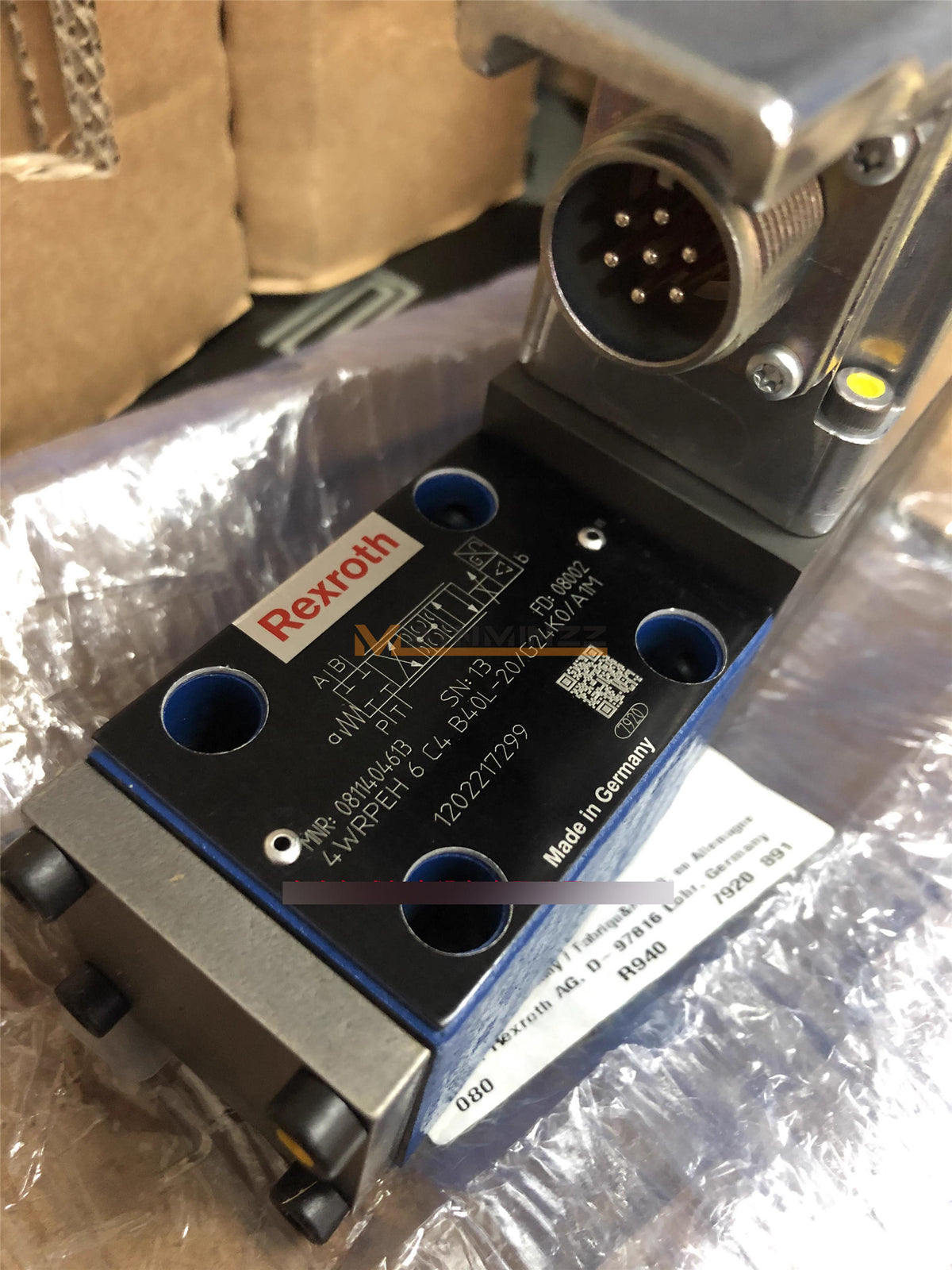 1PC  Rexroth 0811404613 4WRPEH6C4B40L-2X/G24K0/A1M Proportional valve