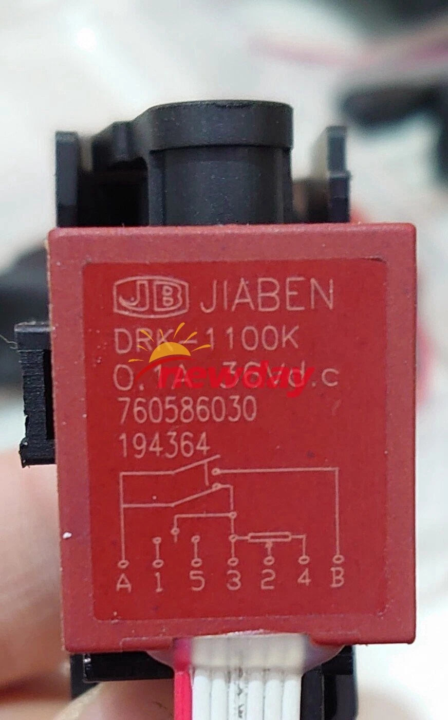 1pc JIABEN DRK-1100K 0.1A 36VDC Trigger switch 194364