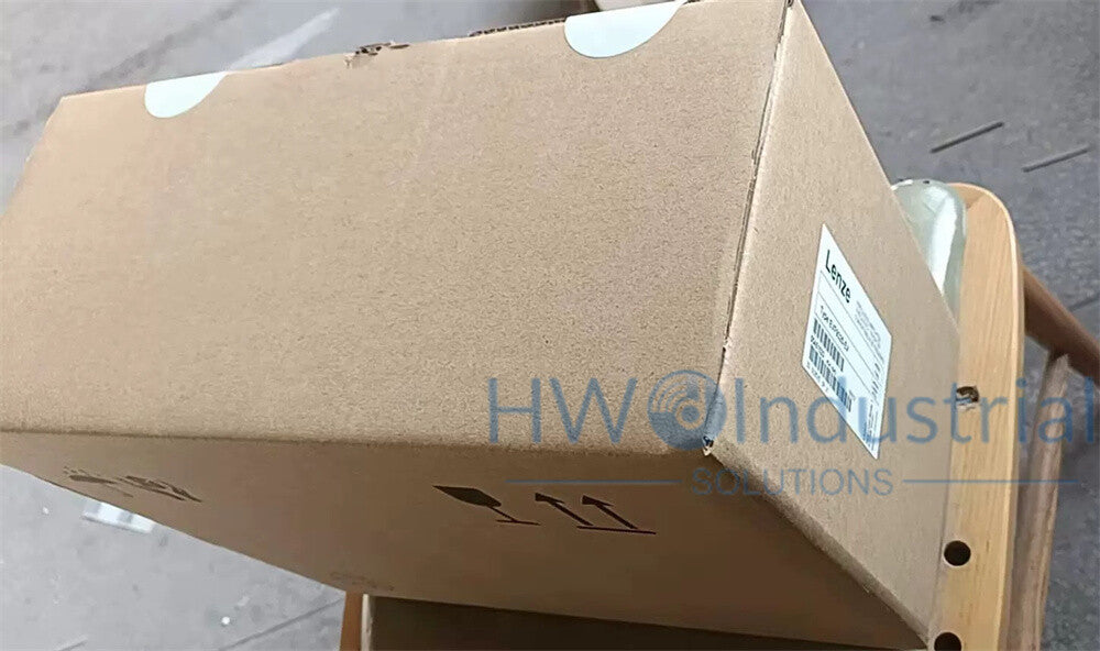 1/Piece LENZE Inverter E82EV751K2C E82EV751_2C Frequency Converter