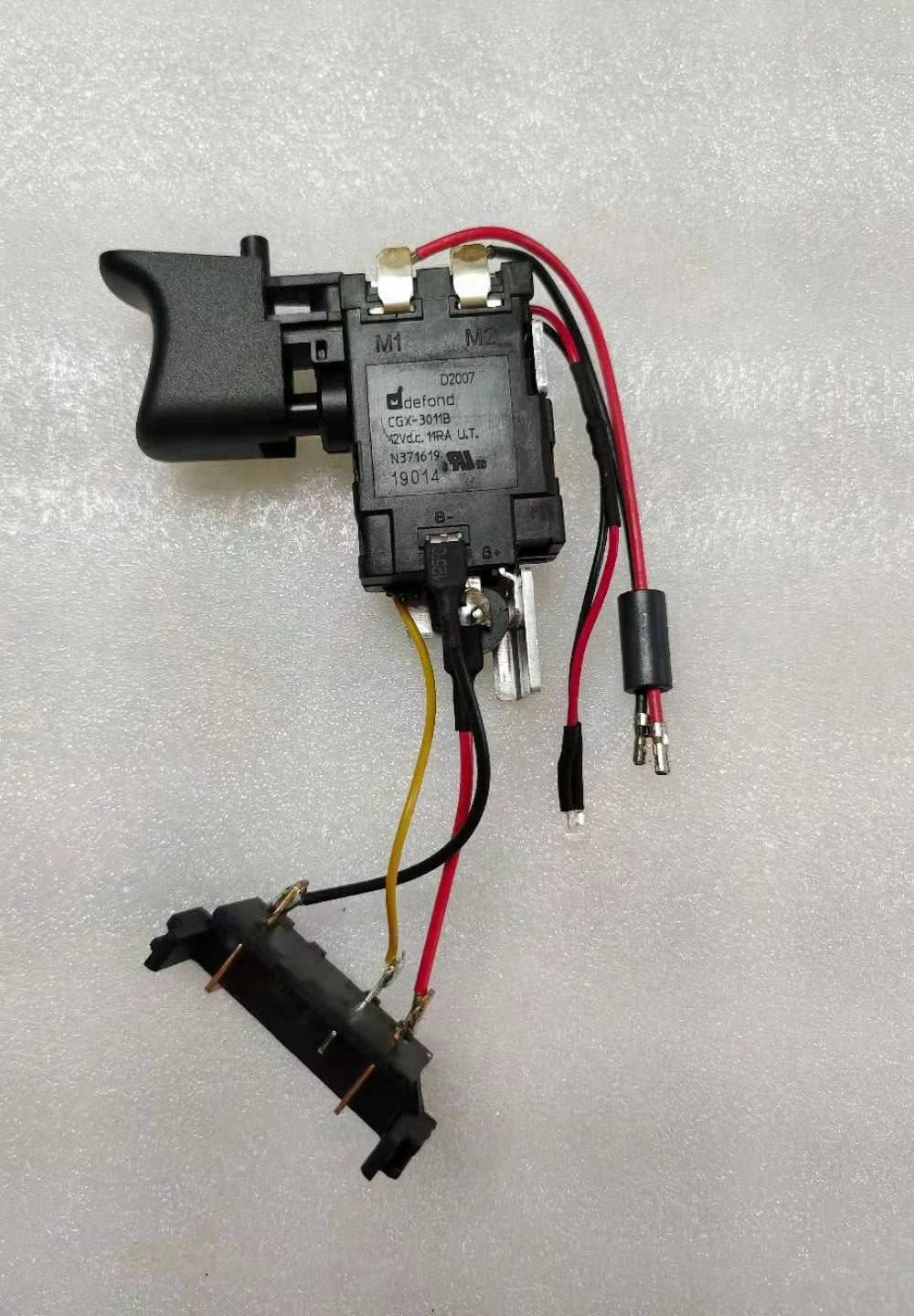 Defond CGX-3011B 12VDC 11RA U.T. Trigger Switch 1PCS