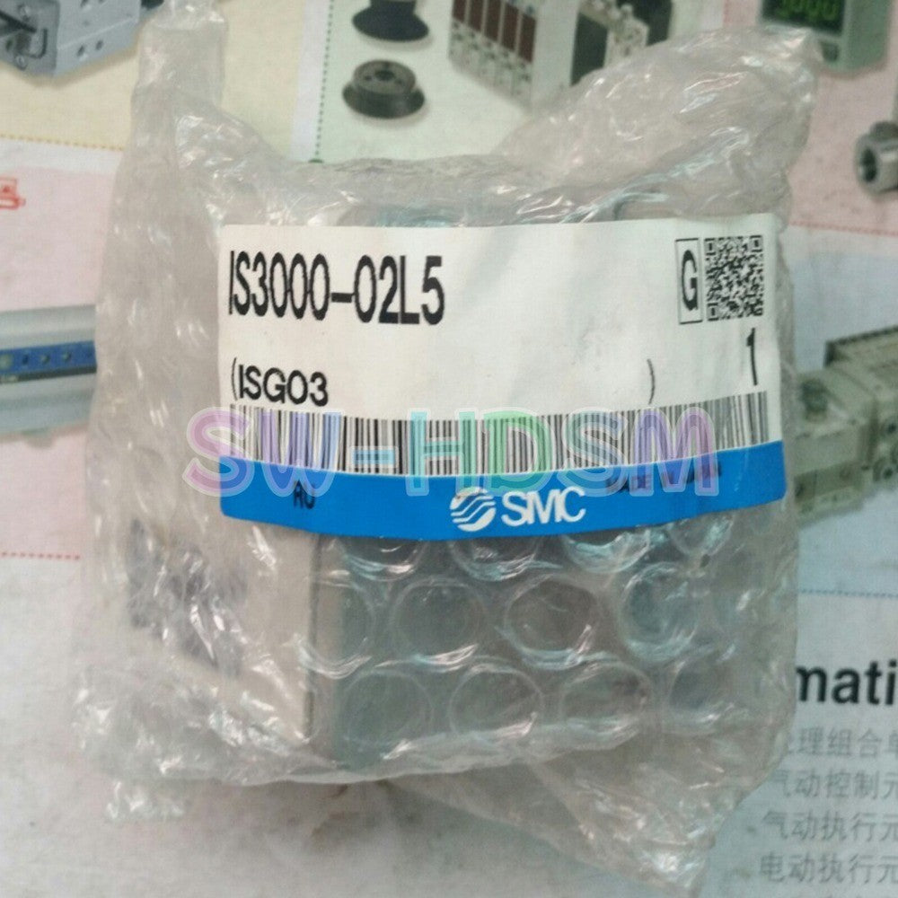 1PCS   SMC Pressure Switch IS3000-02L5 Freight Free