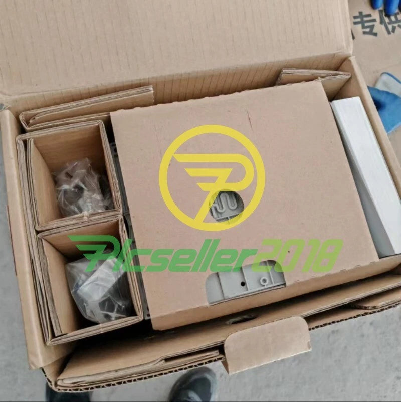 1PC ACS355-03E-12A5-4 5.5KW  ABB Frequency Converter UPS or