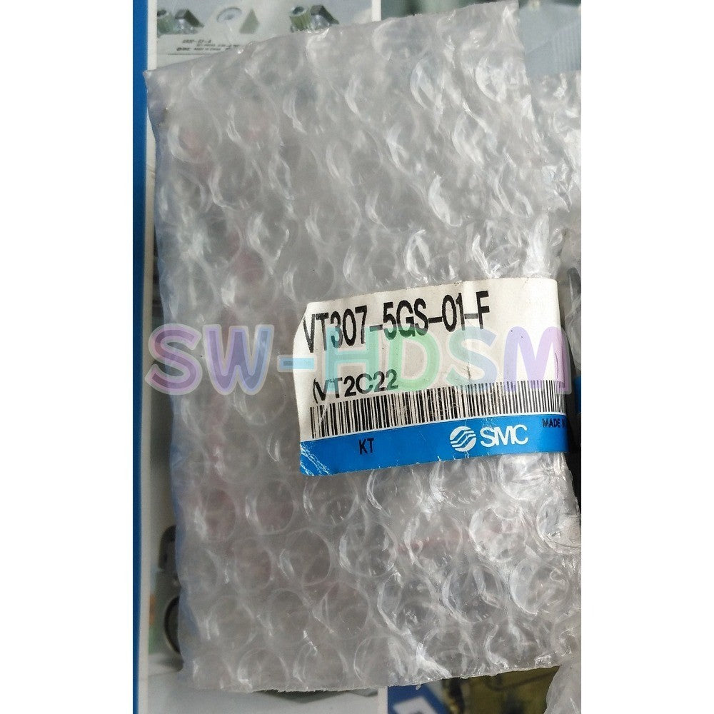 1PCS  SMC VT307-5GS-01-F Solenoid Valve Freight Free