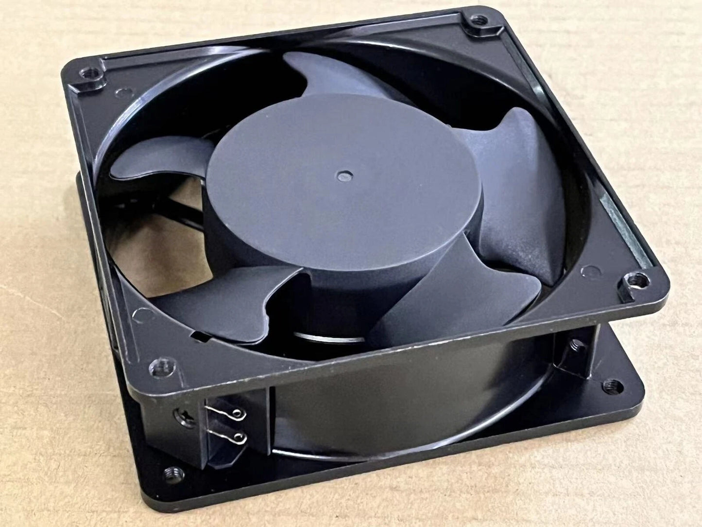 1x -Dayton 4WT47 115V 0.18A 12038 cabinet welding cooling fan
