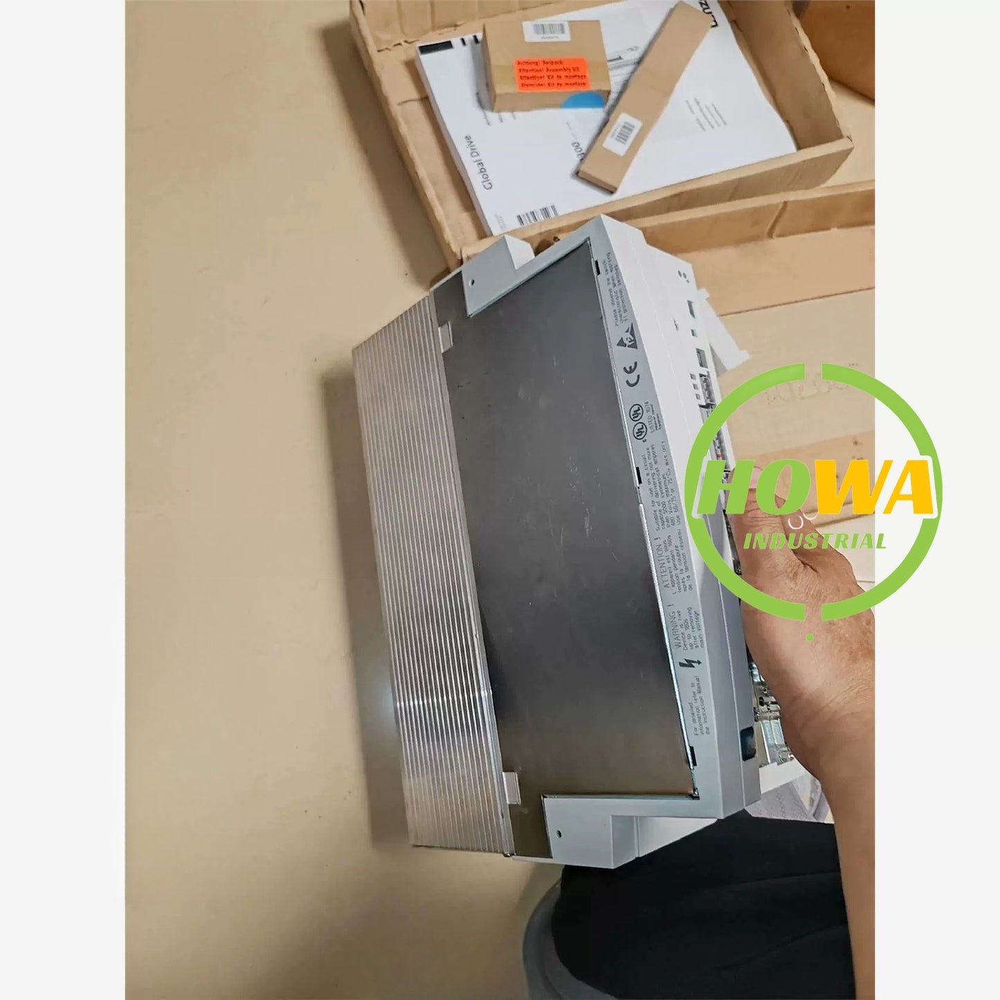 1/Piece  Lenze Inverter EVS9324-EP EVS9324EP Frequency Converter Drive