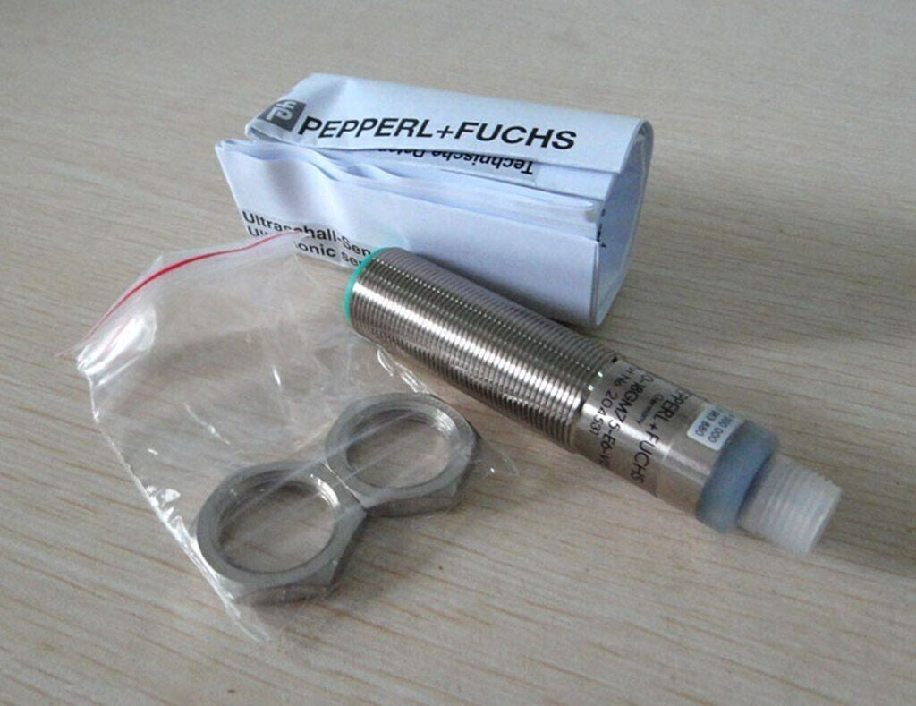 Pepperl+Fuchs ultrasonic sensor UB1000-18GM75-E6-V15