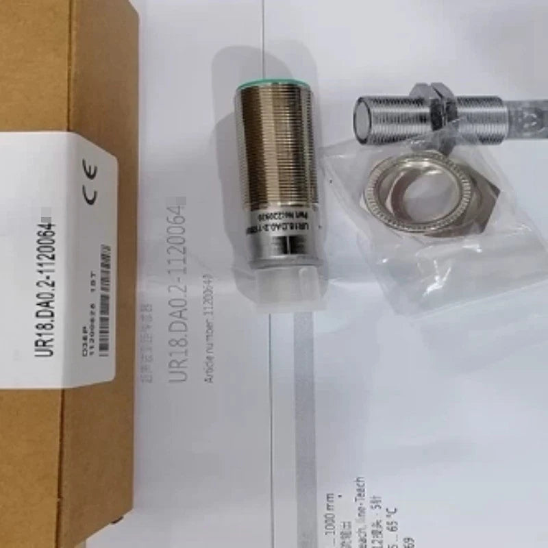 1PCS  FIT FOR Ultrasonic sensor UR18.DB0.2-11228073