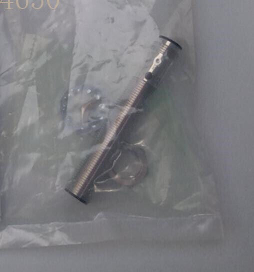 Omron E2B-M12LS04-M1-C1 Proximity Sensor  One E2BM12LS04M1C1 Free Shipping