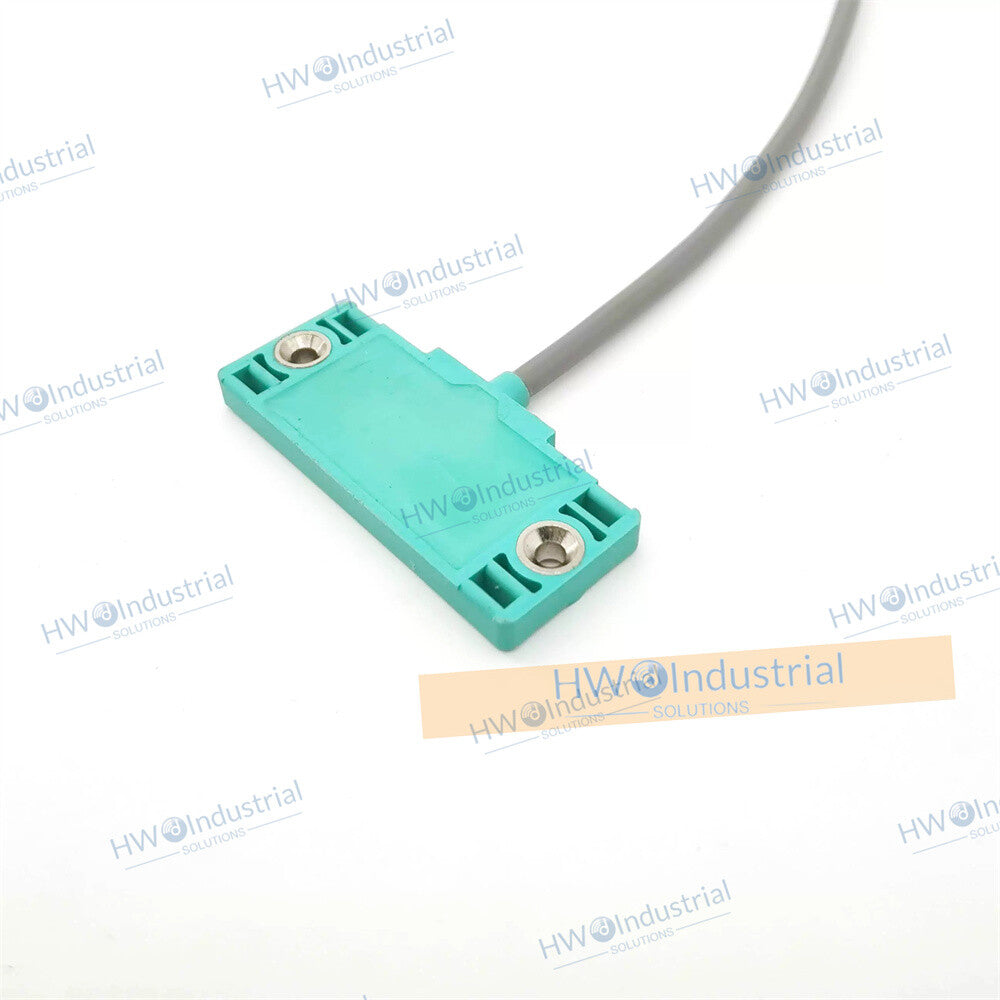 1/Piece CBN10-F46-E0 051977 PEPPERL+FUCHS Capacitive Proximity Switch Sensor