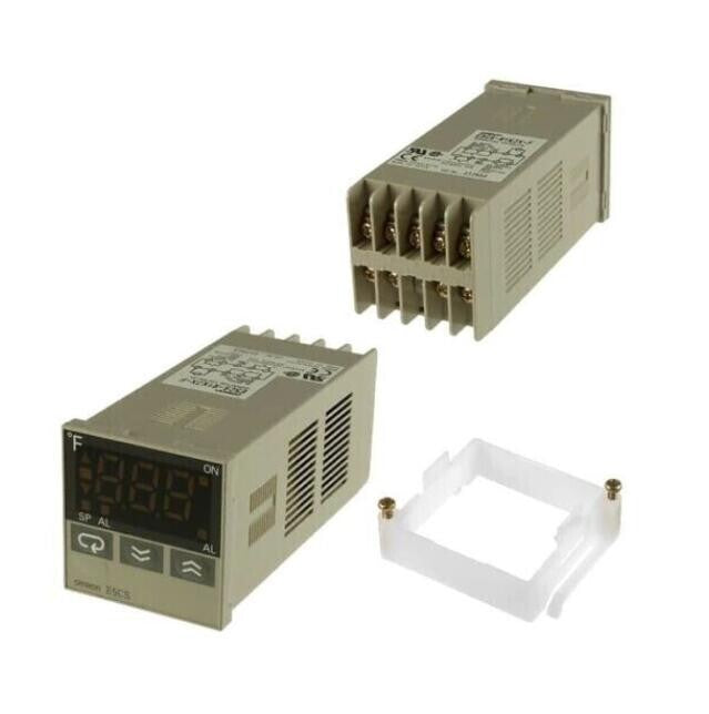 1PC  OMRON E5CS-R1KJX-F Temperature Controller
