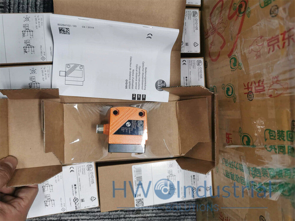 1/Piece   IFM O1D105 01D105 Laser Distance Sensor