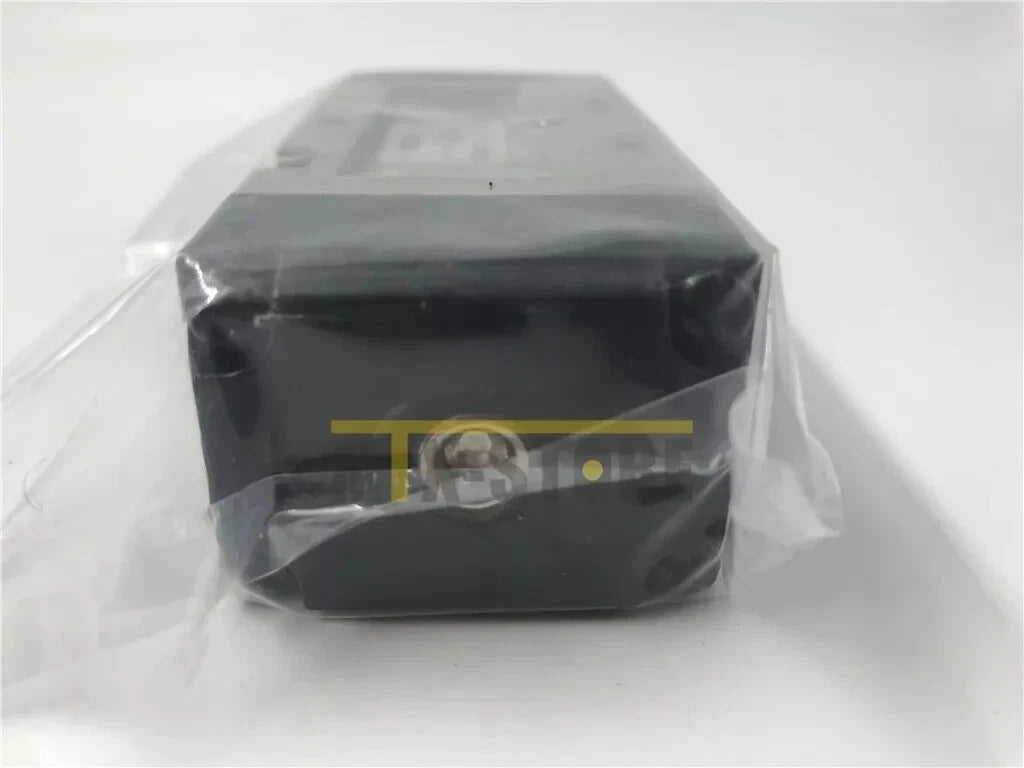 1pcs  SMC VFA5120-03 Pneumatic Valve #P