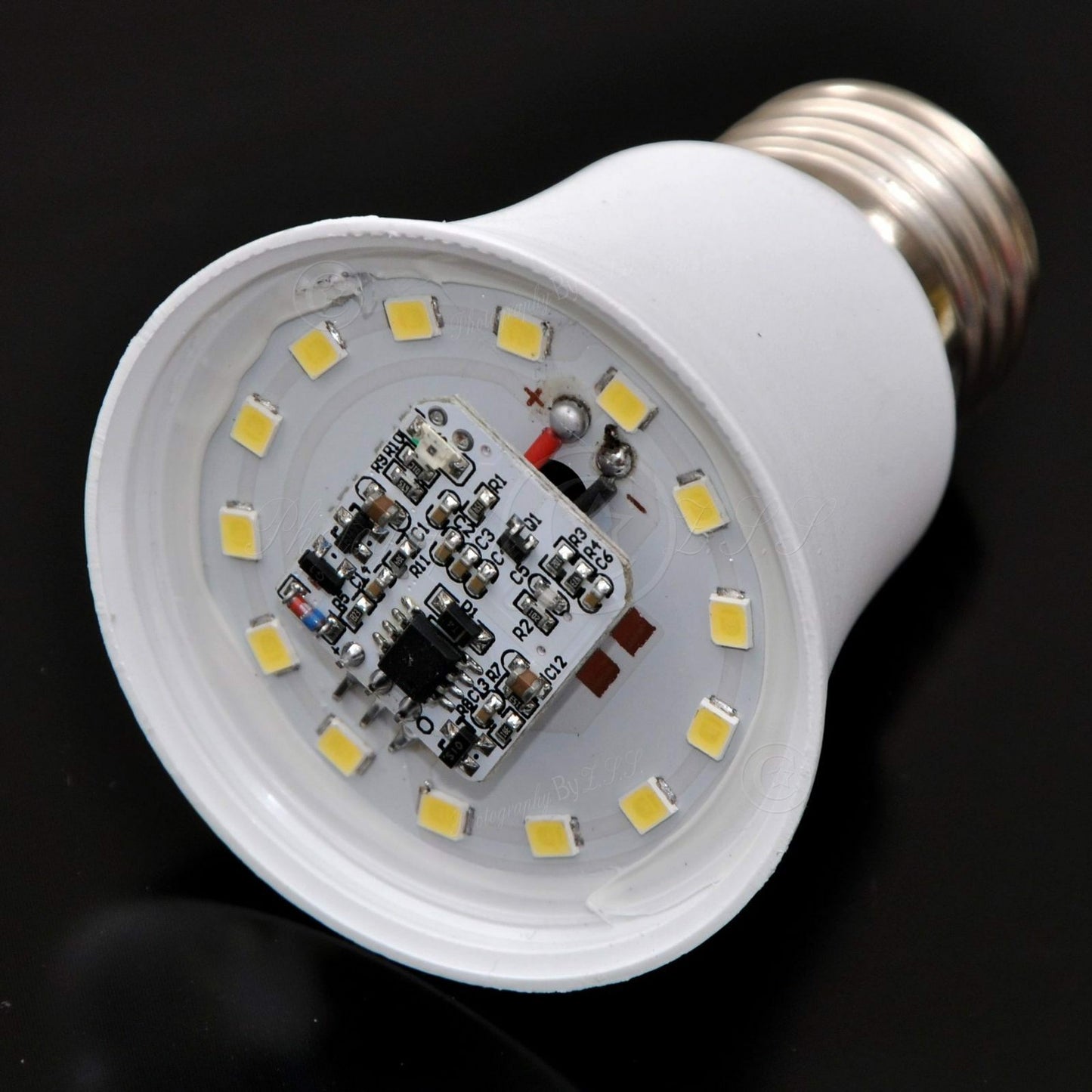 E27 Radar Sensor Motion Detect Switch LED Lamp For IP Camera Lighting Anti Thef