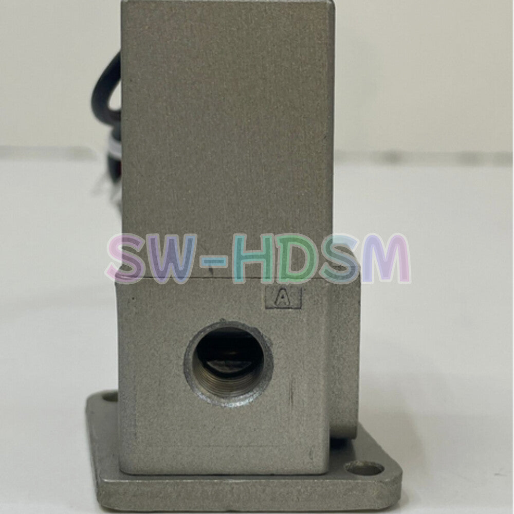 1PCS  for SMC VT301V-015GS-B Solenoid valve freight free