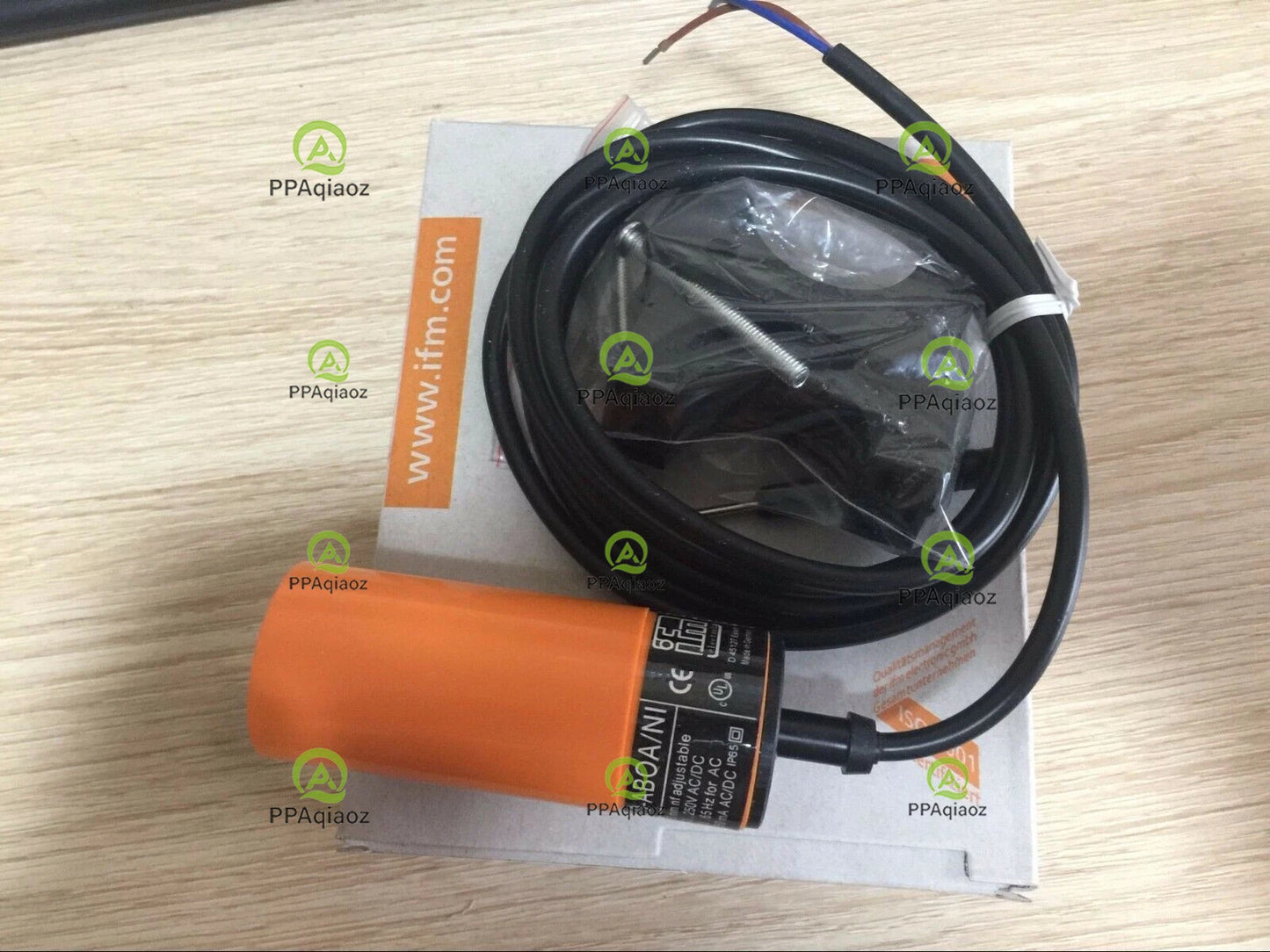 1PC  IFM KB0025 Capacitive Sensor Free Shipping