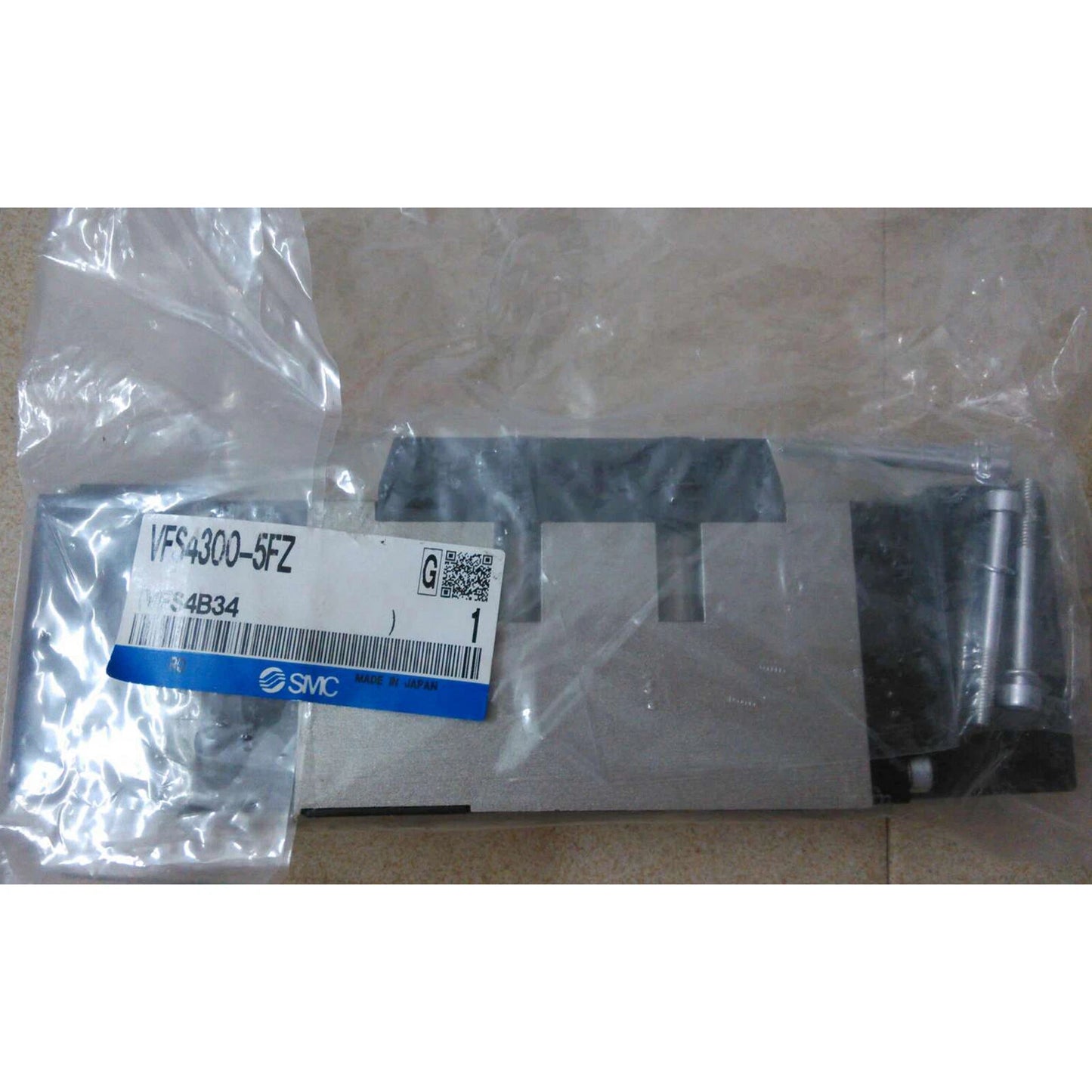 one  SMC VFS4300-5FZ Solenoid Valve Quality assurance #P