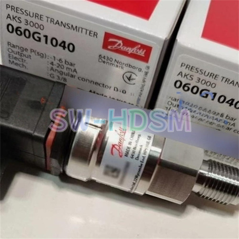 1PCS  for Danfoss Pressure Transmitter AKS3000 060G1040 Freight Free