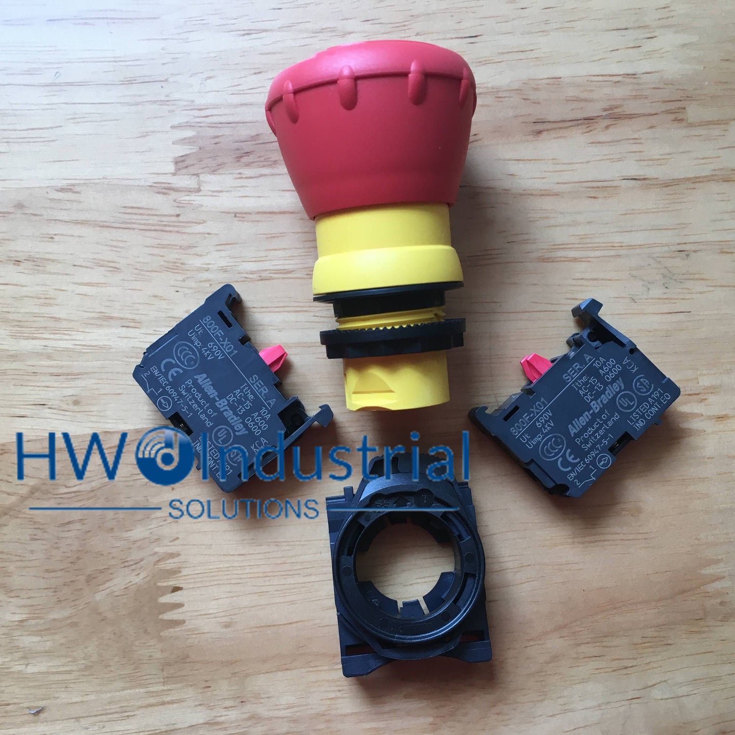 1PC  Emergency Stop Button Switch 800FP-MT44PX02 2NC