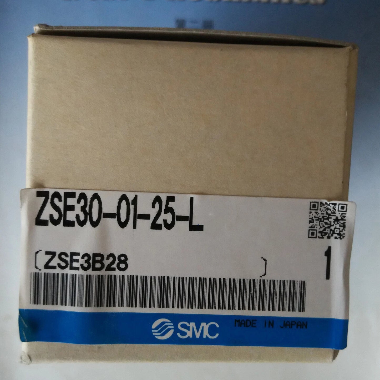 1pc  SMC ZSE30-01-25-L digital pressure switch Free ship #YP1 #P