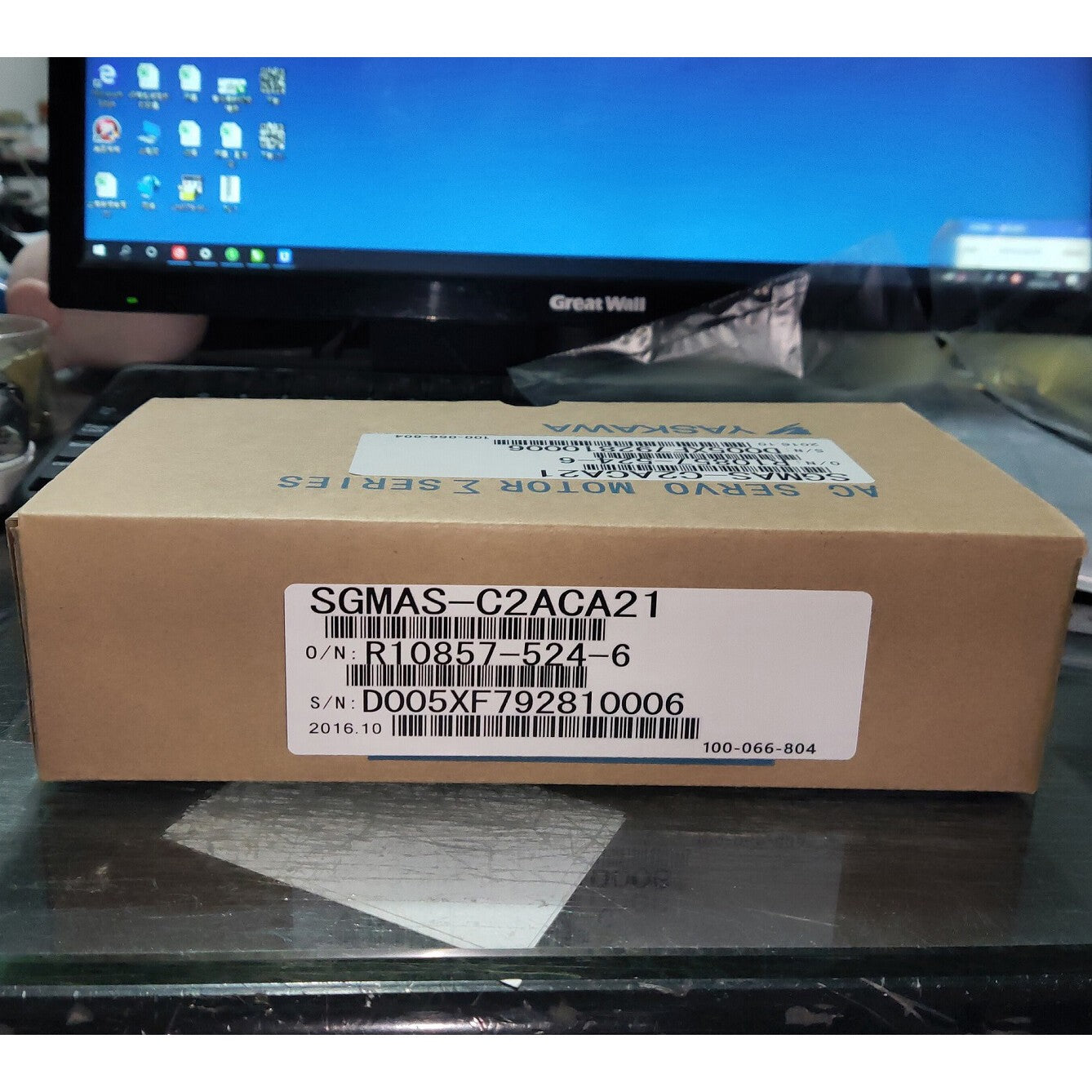 1PC Yaskawa SGMAS-C2ACA21 AC Servo Motor SGMASC2ACA21