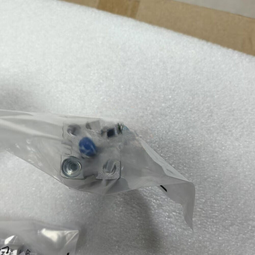 1PCS For FESTO ADN-16-40-A-P-A 536225