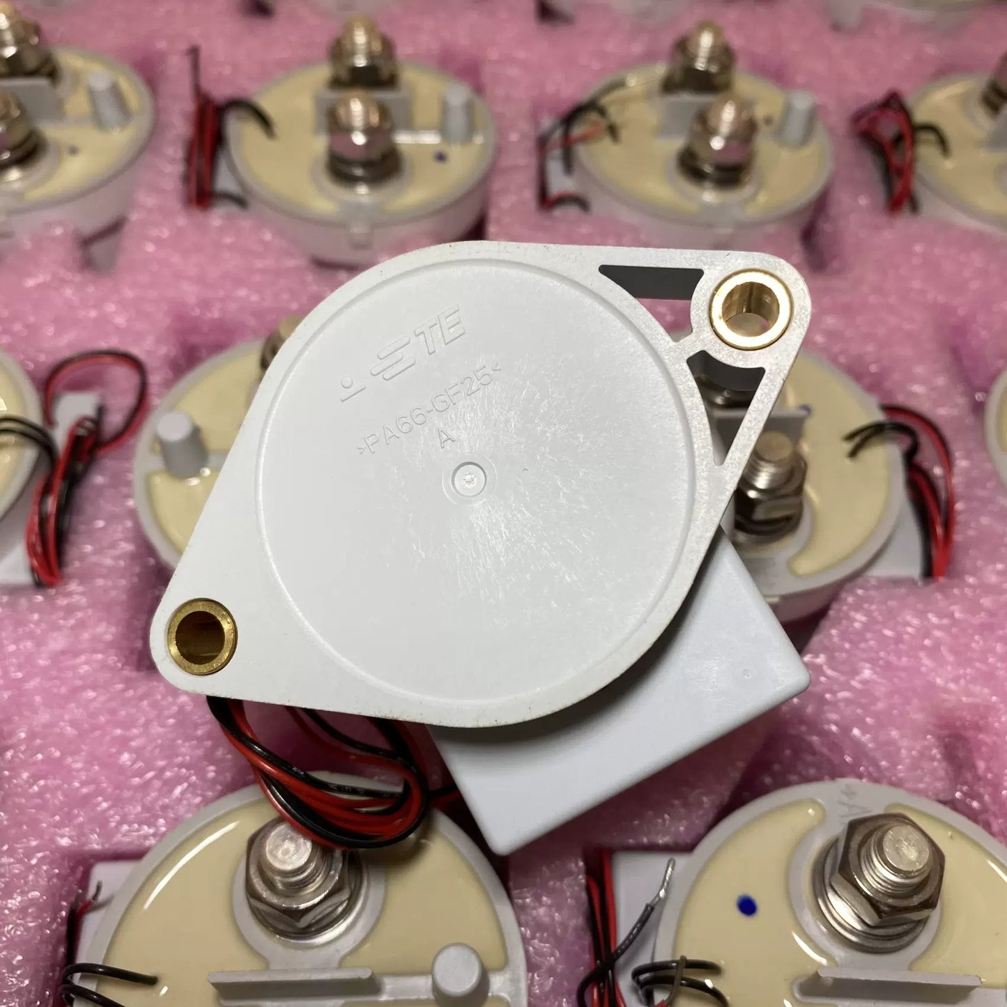 1/piece  TE High-voltage DC Contactor 2299223-2 12V-24VDC DC Relay 900V500A