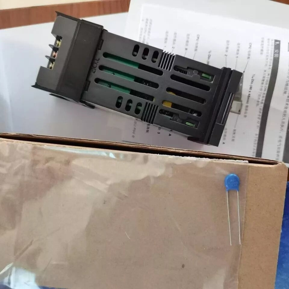 1pcs  WEST Temperature Controller P6100-2771002 P61002771002 P6100 2771002