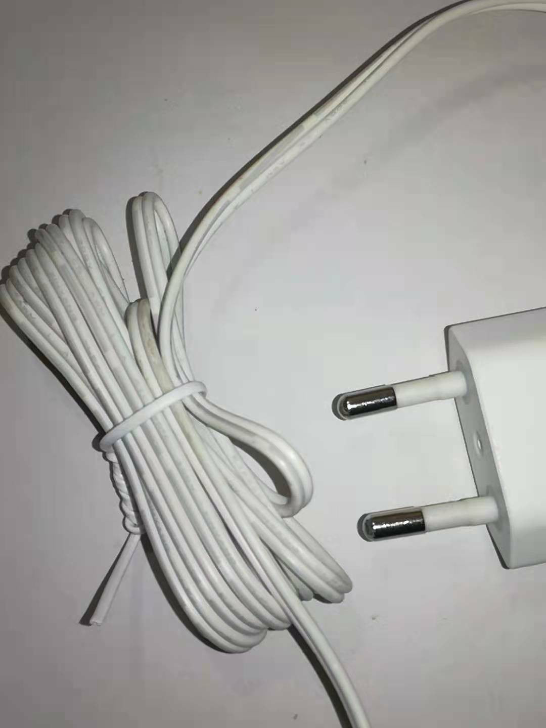 1pc  Black&Decker 23V 400mA  charger N512000 S010QV2300040