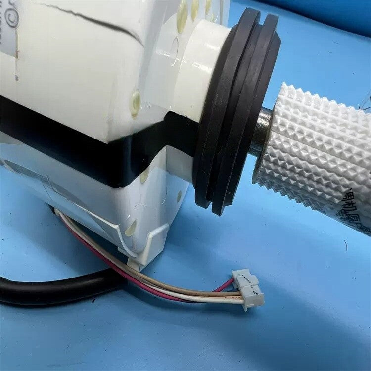 1/piece SIC-70CW-D8114-7 WM61B661H01 Internal Unit Air Conditioning Motor