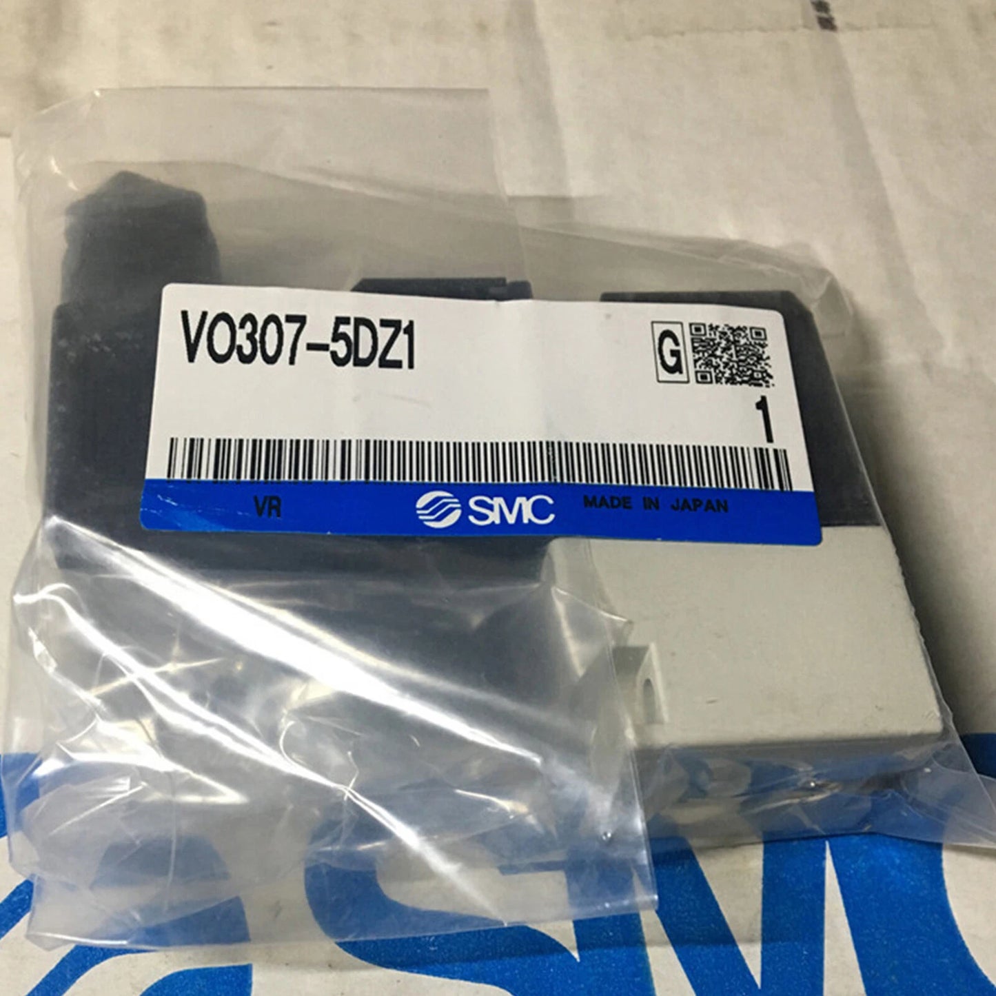 1PC  SMC solenoid valve VO307-5DZ1 FREE SHIPPING #P
