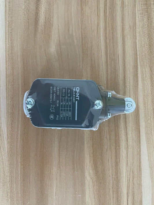 1PCS CHINT YBLX-K1/411 Travel switch