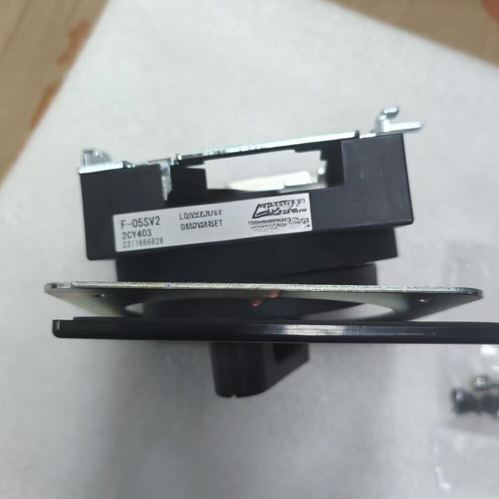 1PC  Mitsubishi circuit breaker operating handle F-05SV2 LF DR