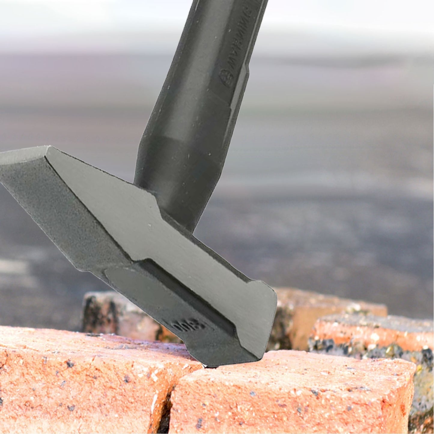 Plastic Coated Duckbill Hammer with Integrated Design for Easy Handling