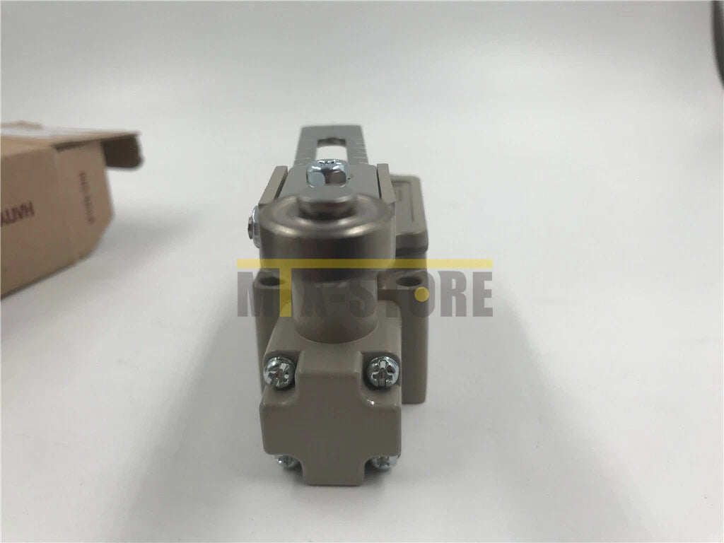 1pcs  HANYOUNG NUX limit switch HY-M904 #P