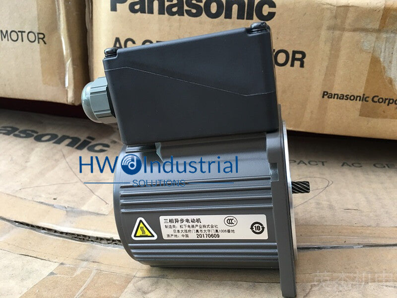 1PC  Motor M8MX25GK4YGA (Expedited