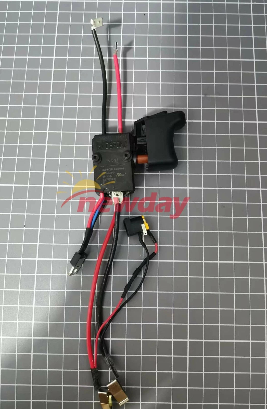 1PC DEFOND CGJ-3108F 12Vd.c. 8RA 5E4 U.T. 90579553-03 Patented Switch