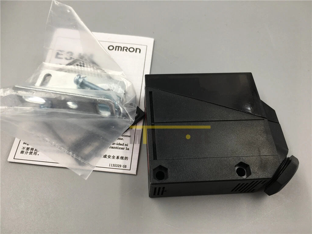 1PCS Omron   photoelectric switch E3JM-R4M4 Sensor&Proximity Switch #P