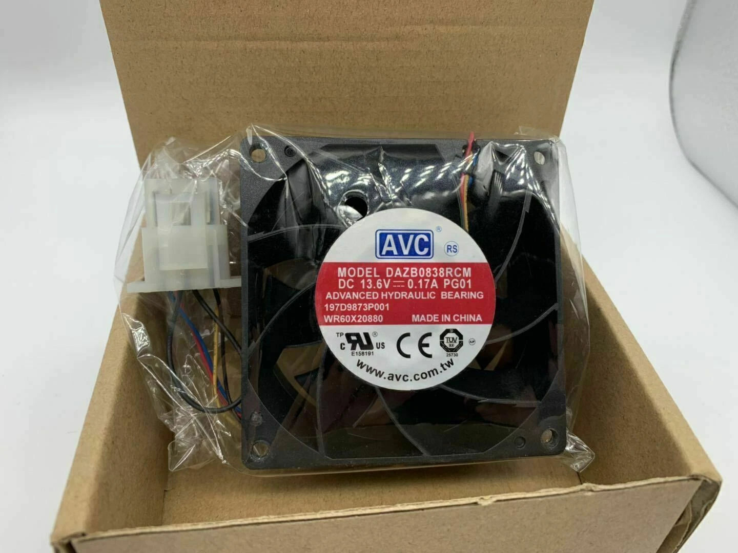 1x AVC DAZB0838RCM-PG01 13.6V 0.17A 4-wire temperature control fan