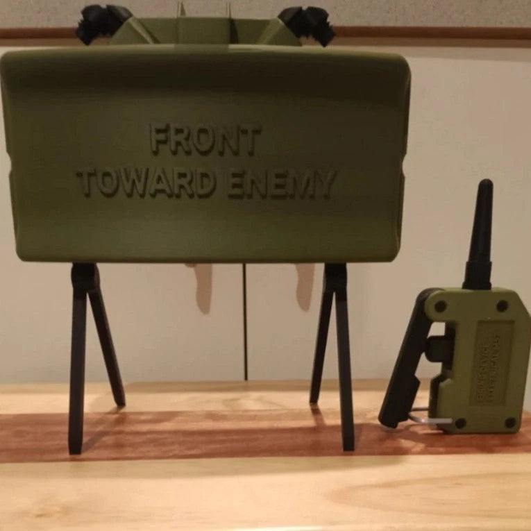 M18A1 Claymore Mine Model Set – 1:1 Replica 3D Printed Military Cosplay Prop