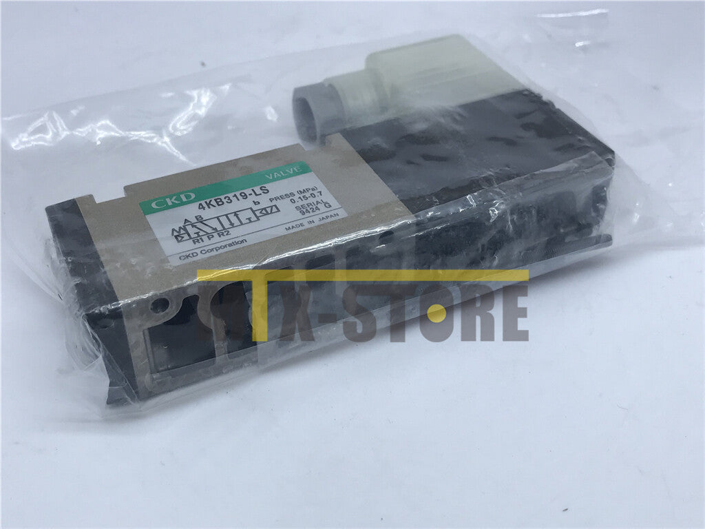 CKD Solenoid Valve 4KB319-00-LS-DC24V 1pcs  4KB319-00-LS DC24V Fast delivery