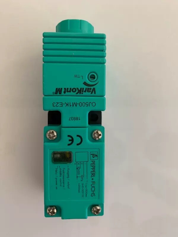 1/Piece OJ500-M1K-E23 P+ F  Fiber Optic Sensor 018937 0J500-M1K-E23